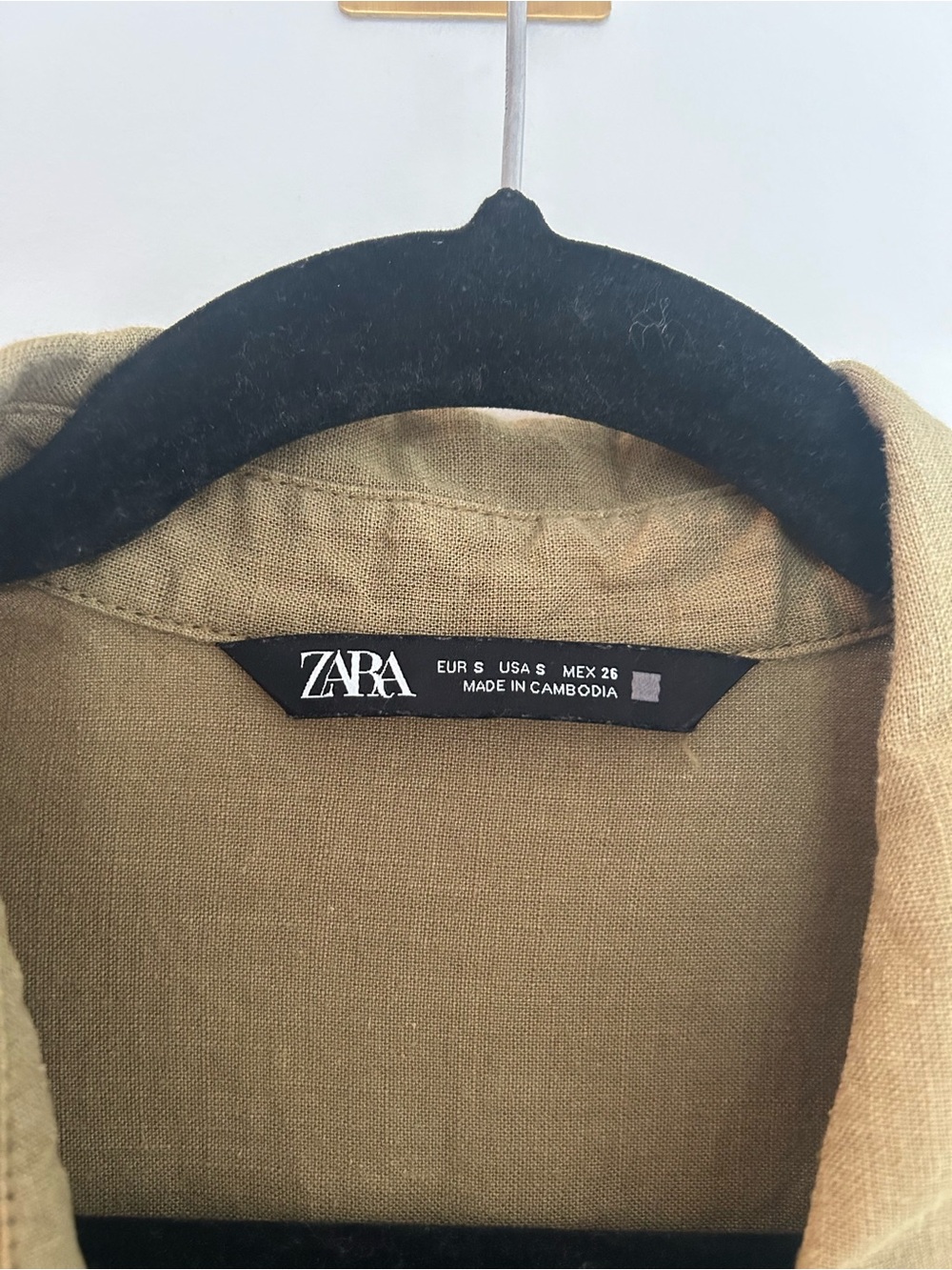 Zara Sleeveless Button-Front Shirt Dress in Olive - Picture 5 of 6